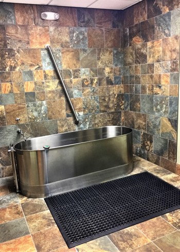hydrotherapy tub