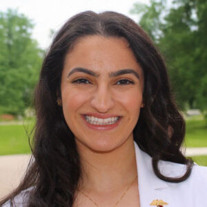 Christina Sweiss headshot