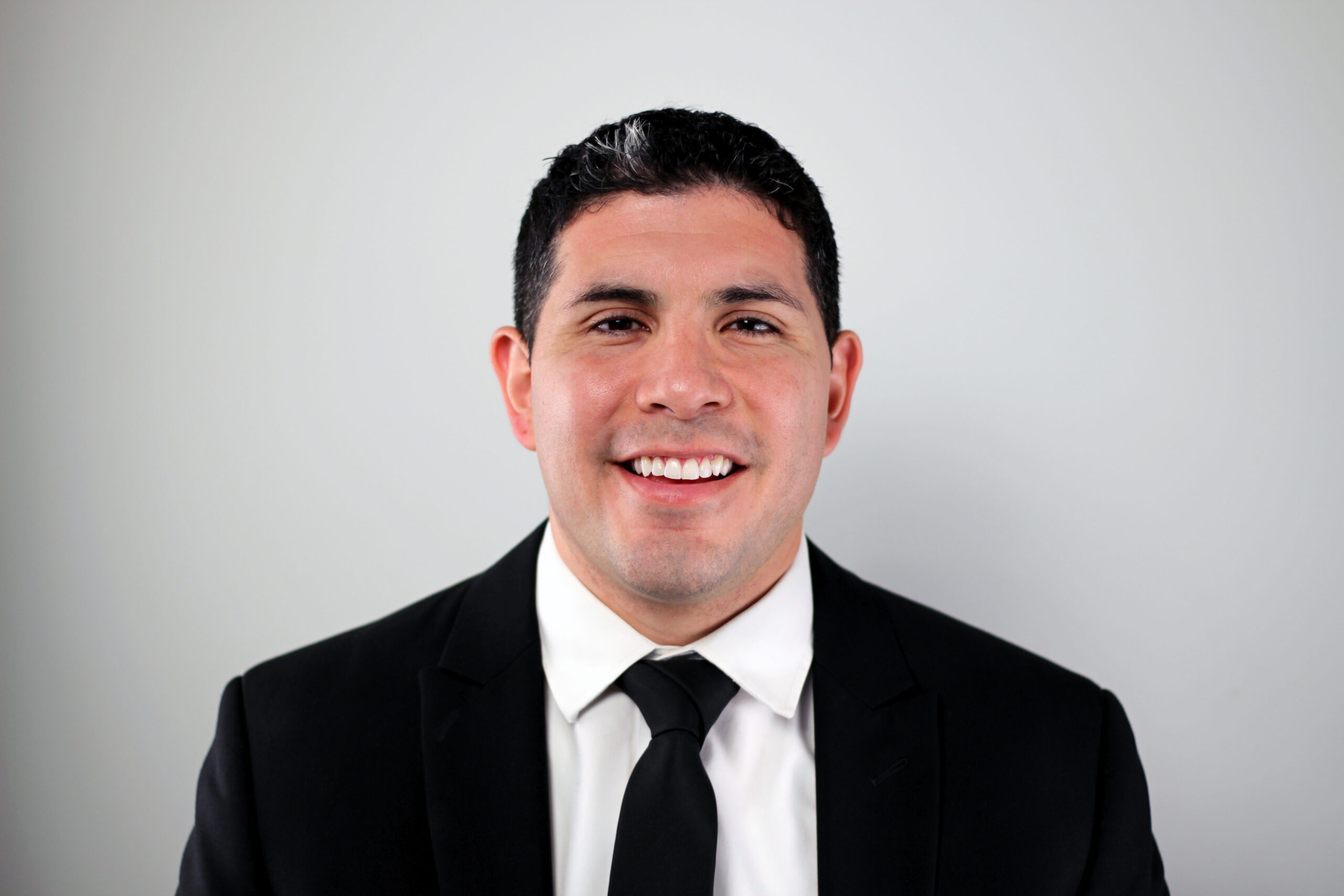 Closeup Headshot of Irving Leon