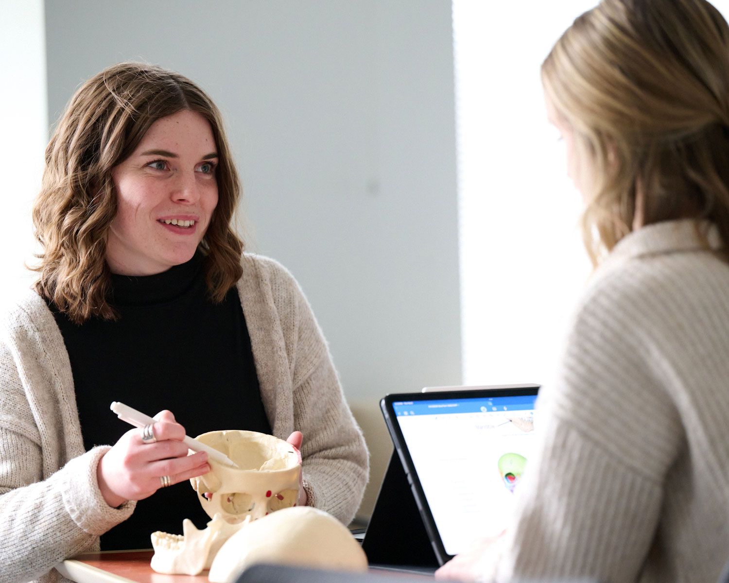 students using additional library services