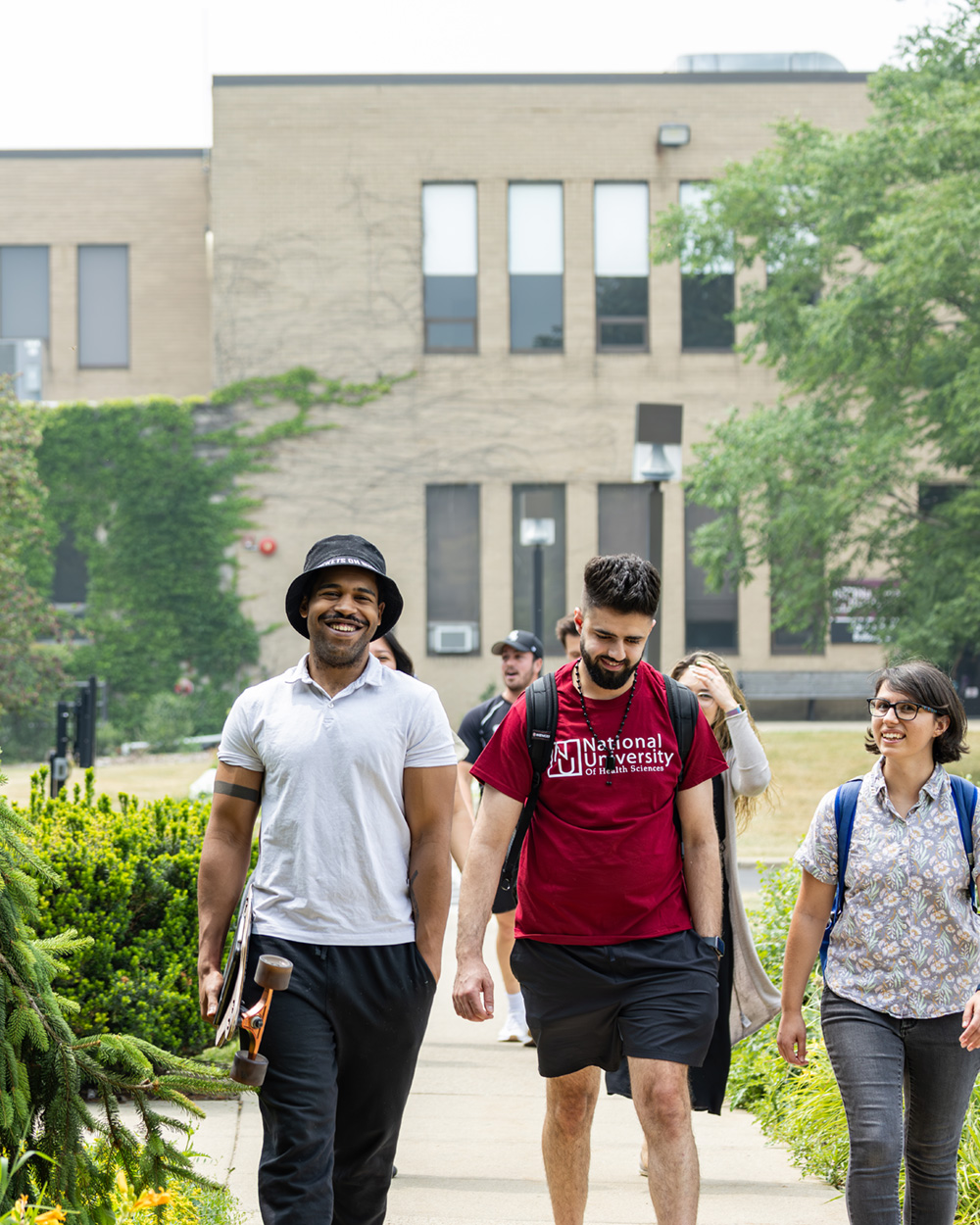 NUHS students walking on Illinois campus