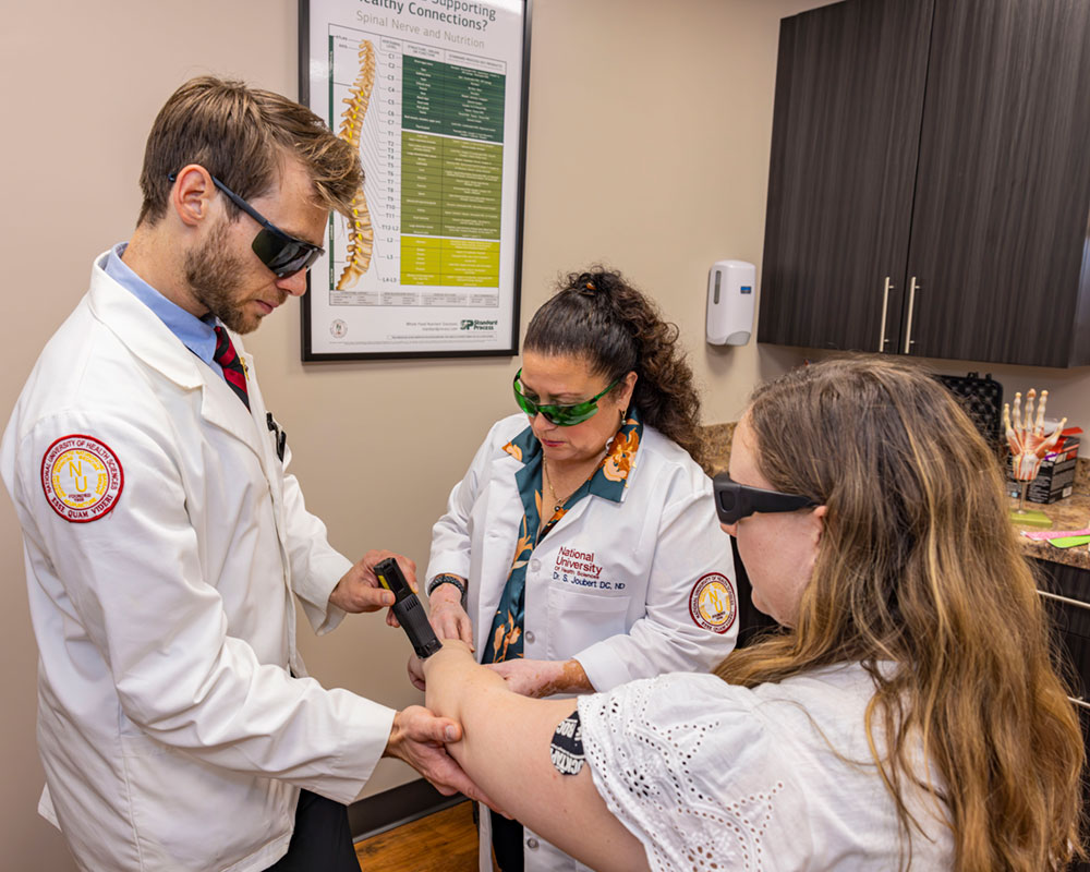 NUHS student receiving DC care from clinic staff