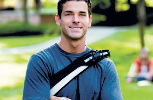 undergraduate student on NUHS campus